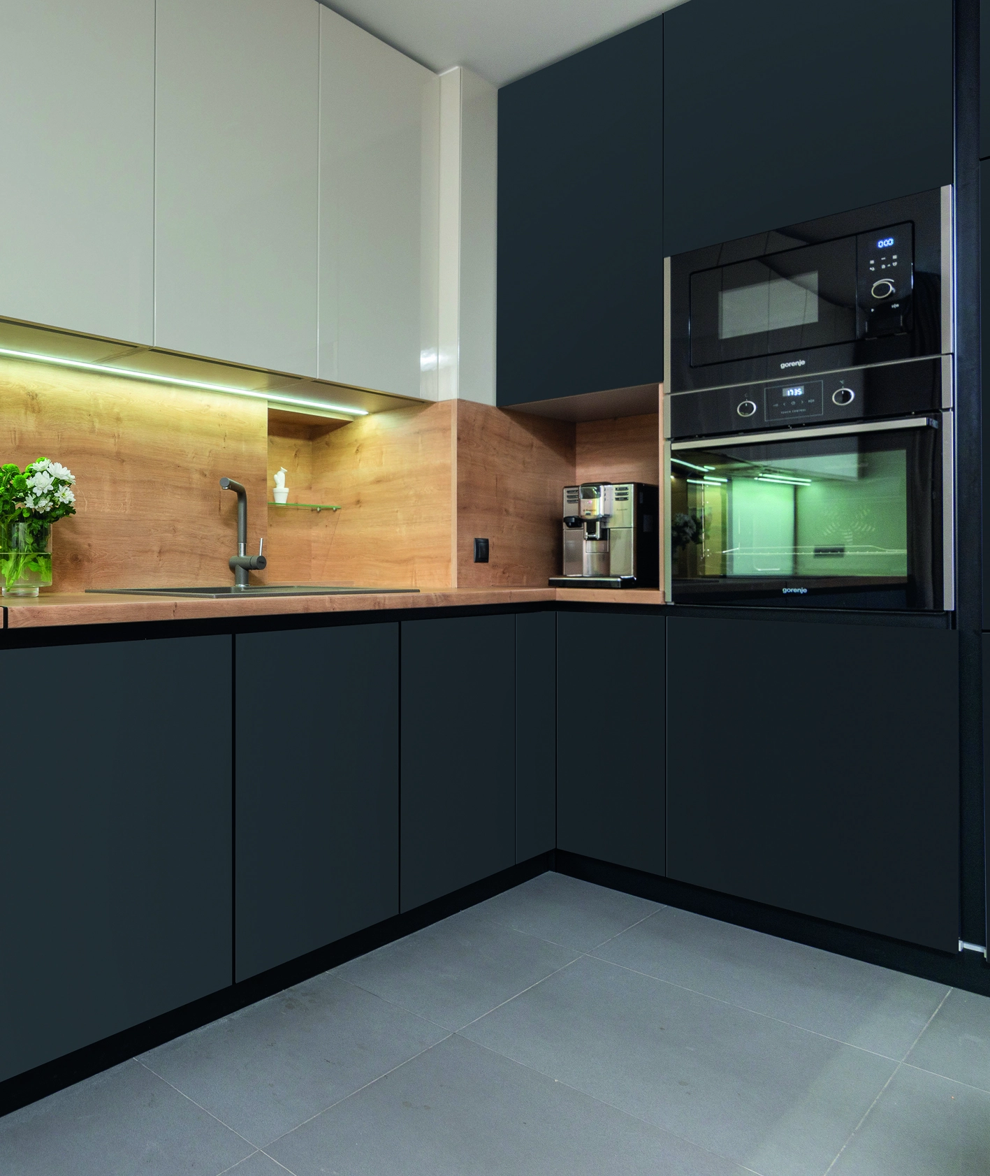 UC-217 ANTRASİT GRİ